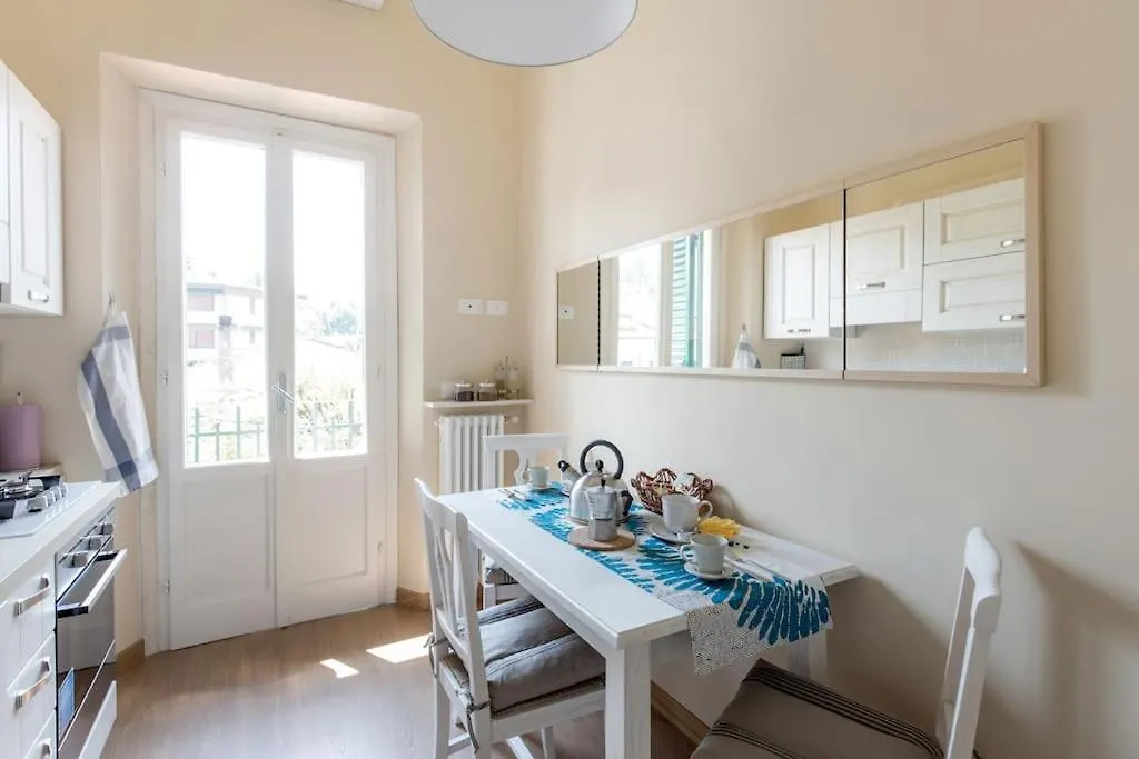 Petrarca Sweet Home Florence Italy